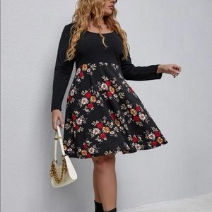 🤩HP🤩Black A line floral dress